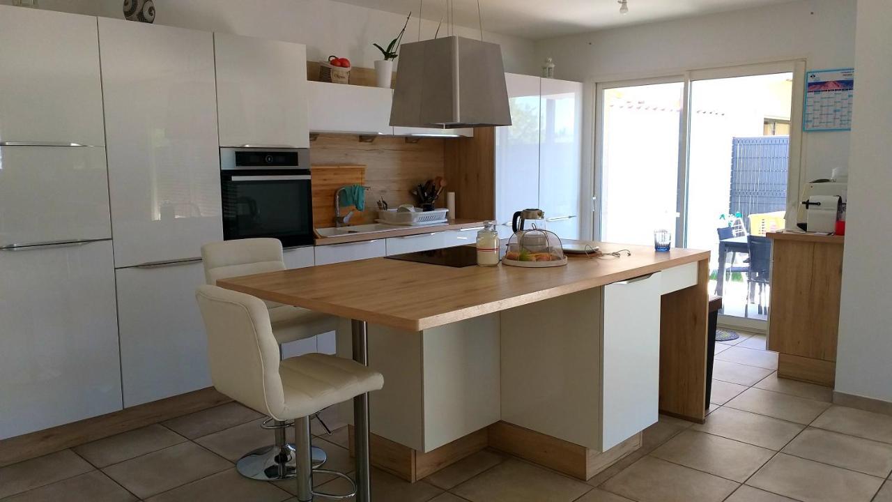Chambre Dans Maison, Pres De La Mer, De L'Espagne, Des Montagnes Pezilla-la-Riviere 外观 照片