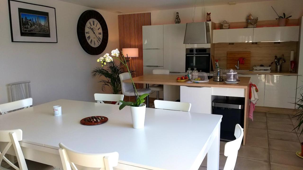 Chambre Dans Maison, Pres De La Mer, De L'Espagne, Des Montagnes Pezilla-la-Riviere 外观 照片
